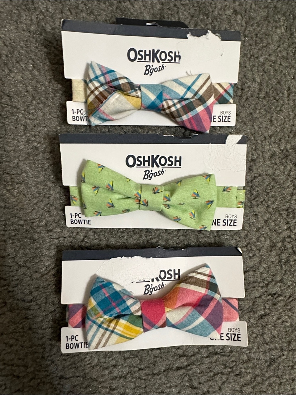 OshKosh B'gosh Kids Bow Tie Set in Green and Multicolor Plaids